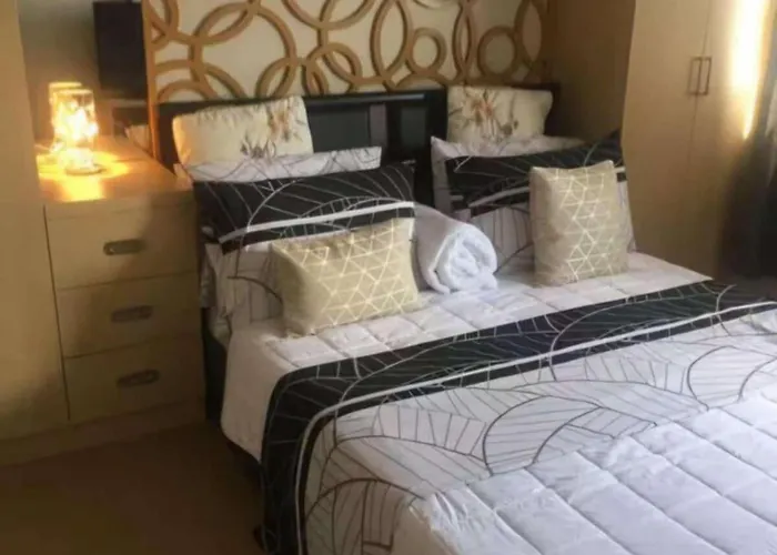 Unit 14e Tower D, 1br Unit- Manhattan Heights Cubao Apartment